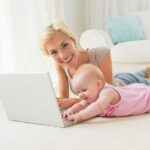 Работа и подработка для мам в декрете на дому — лучшие идеи для заработка в декретном отпуске без вложений